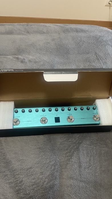 Tank g, pedaleira de guitarra