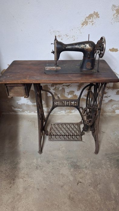 Maquina de costura Singer
