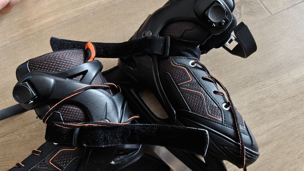 Łyżwy Decathlon OXELO FIT  100  Junior rozmiar regulowany 35-38,