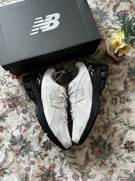 New Balance 1906R x Comme des Garçons – biało-czarne