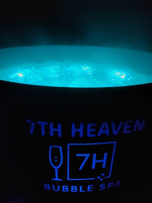 Jacuzzi na wynajem - Idealna na imprezę i relaks!