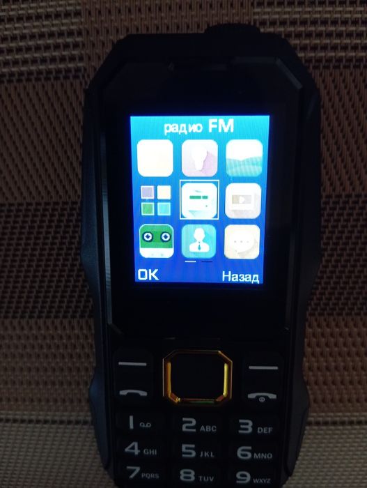 Продам телефон на две симки