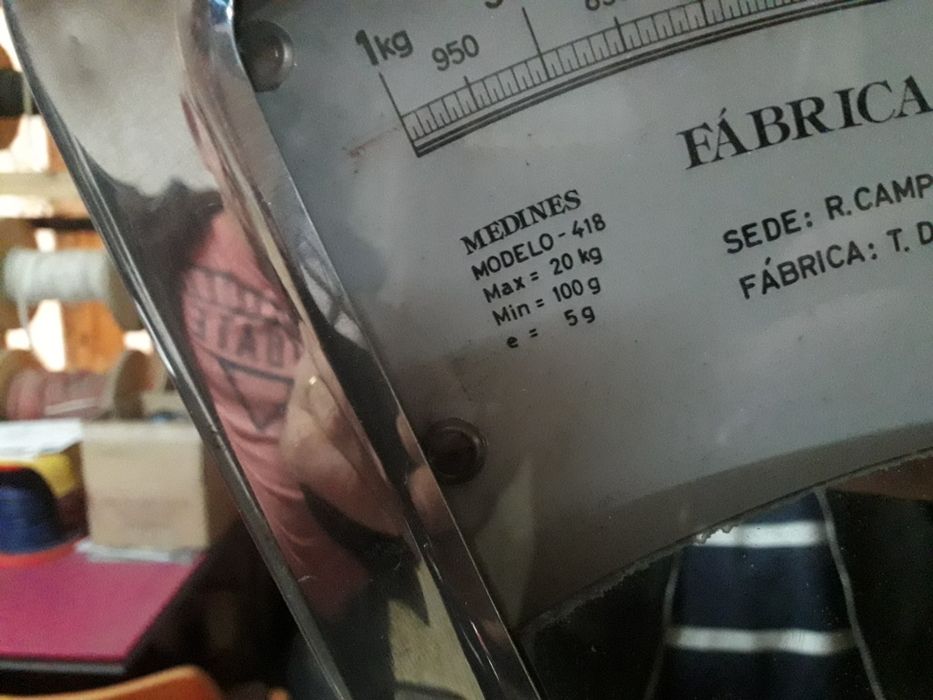 Balança de mercearia antiga64185631863810123