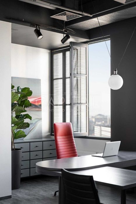 Оренда / Офіс / 160 м2 -/ вул. Князів Острозьких 32/2 / Печерський р н