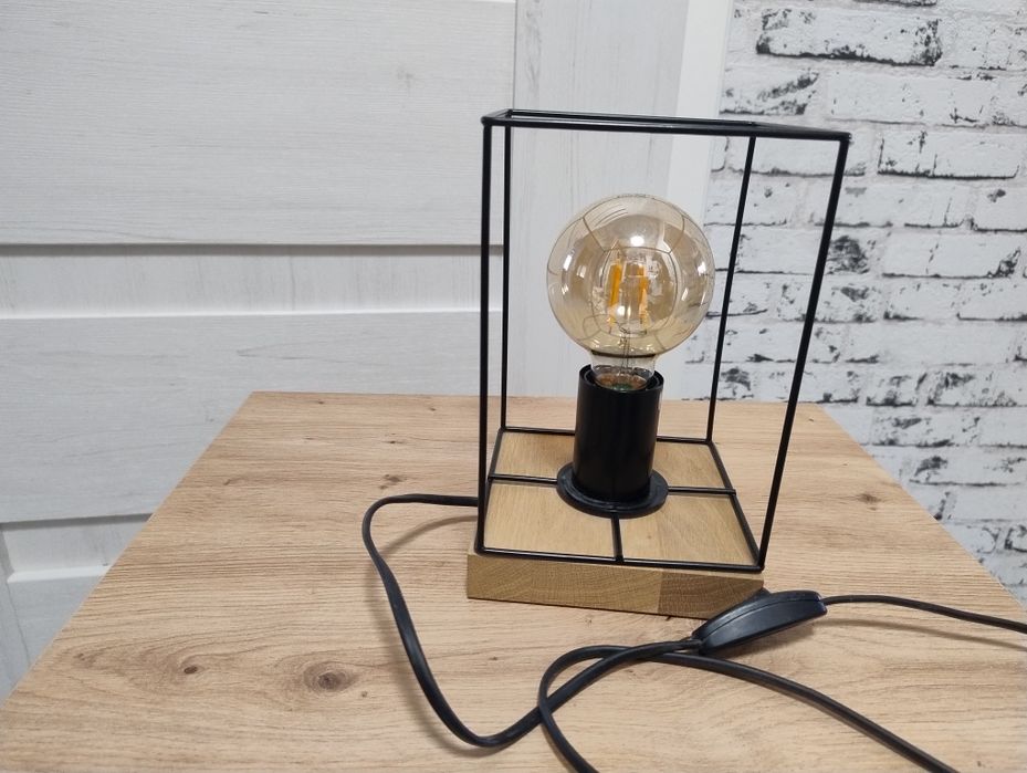 Lampa nocna na szafkę