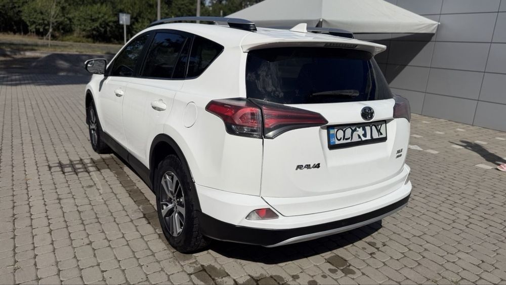 Продам Toyota RAV 4