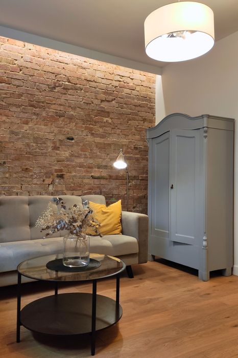 Nowa kawalerka w kamienicy na Jeżycach