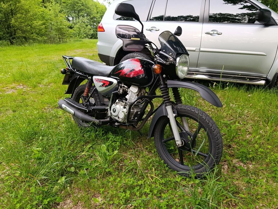Мотоцикл Bajaj Boxer 125