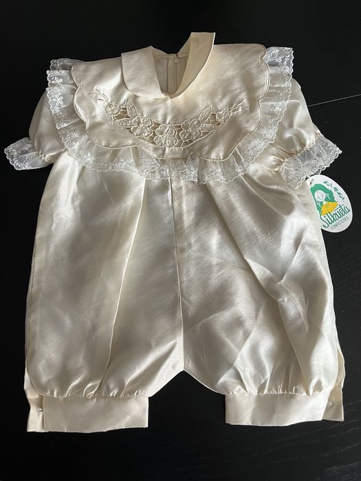Vendo fatos de batizado para bebés
