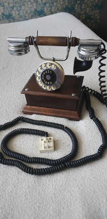 Telefon stylowy z PRL