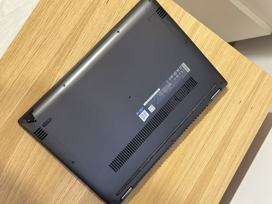 Laptop lenovo yoga 520