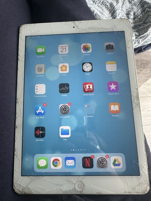 Ipad Air uszkodzona szybka
