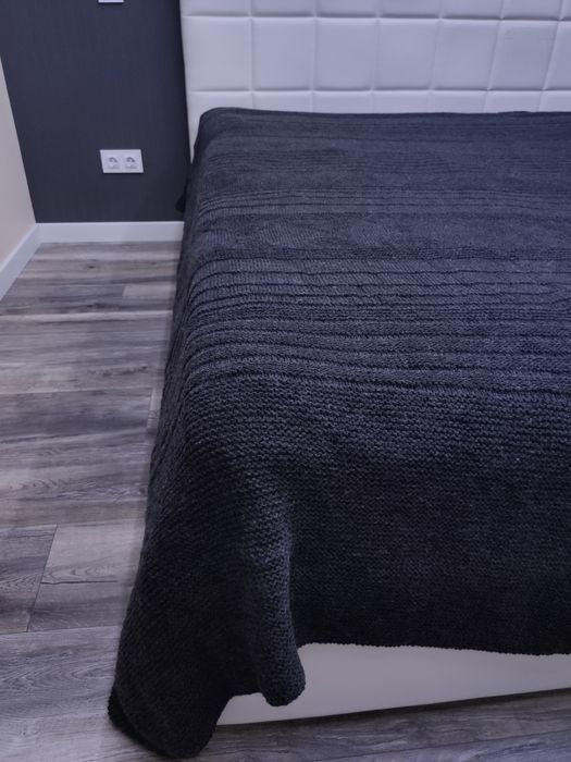 Шикарный вязанный плед на кровать (ручная работа)