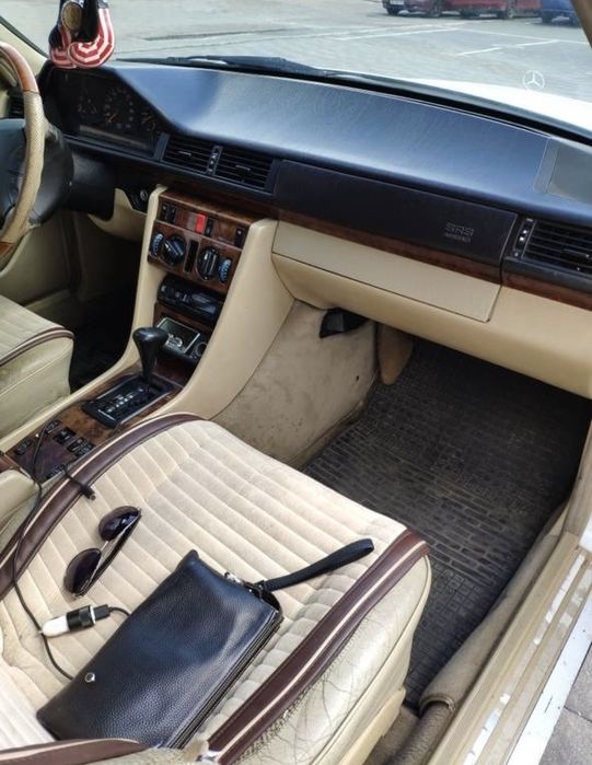 Mercedes benz w124