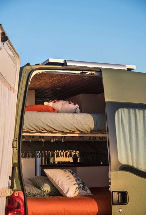 Venda Autocaravana Renault Master 4 lugares
