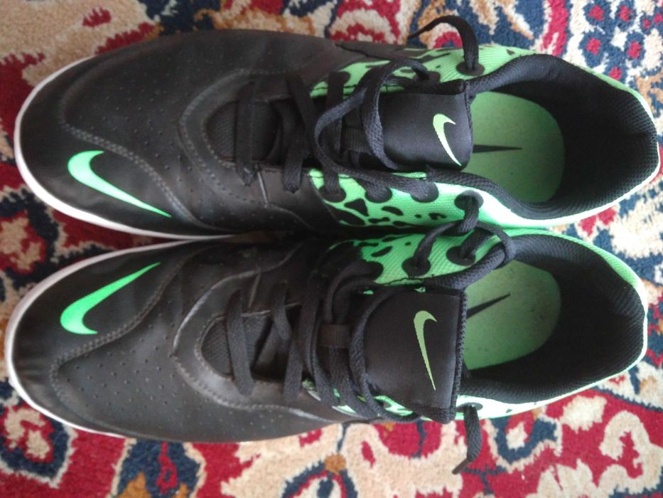 Buty NIKE halowe