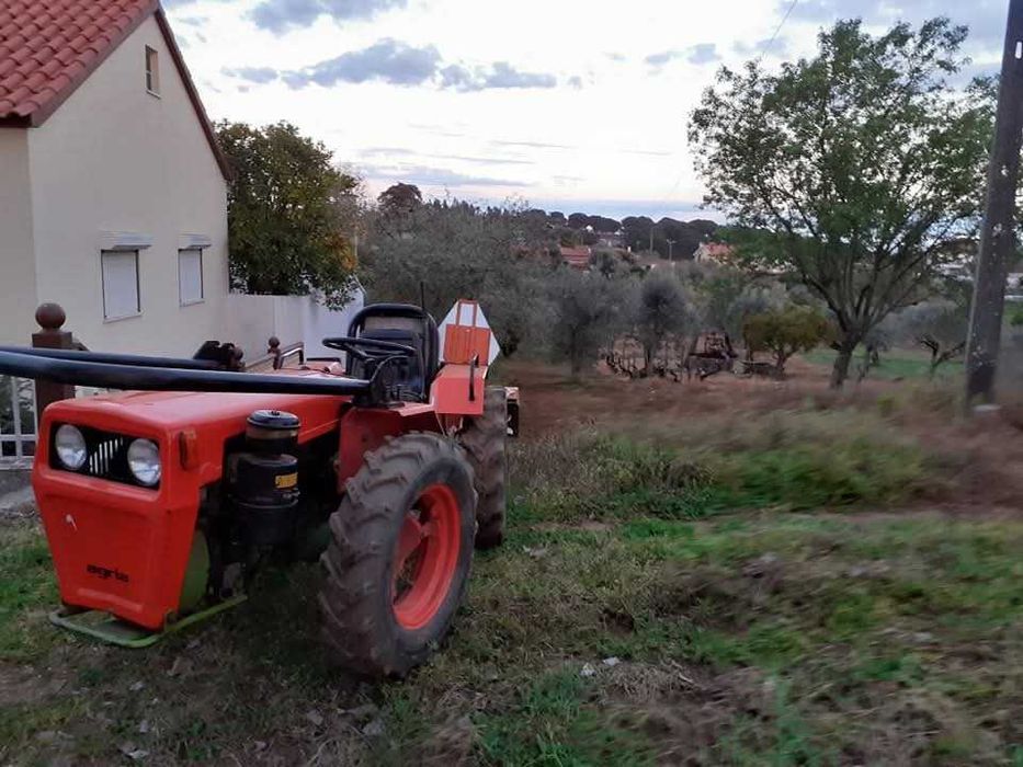 Agria 8890 trator