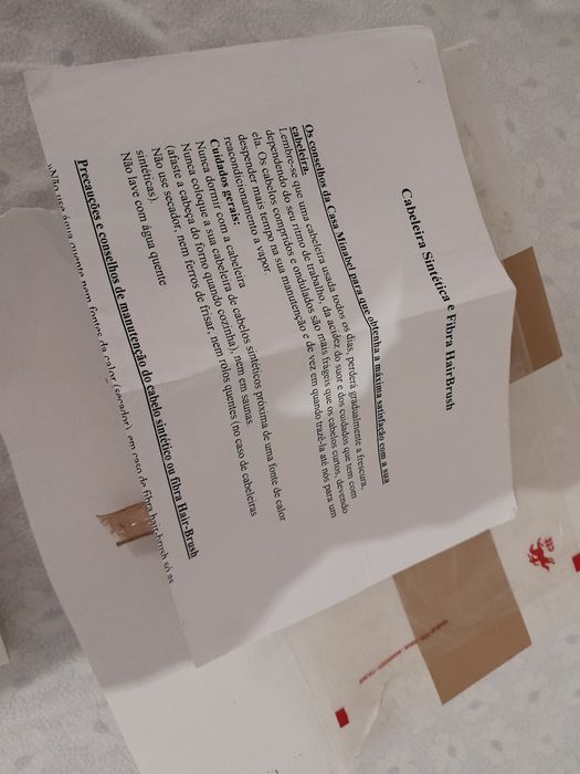 Peruca de cor castanha para Senhora