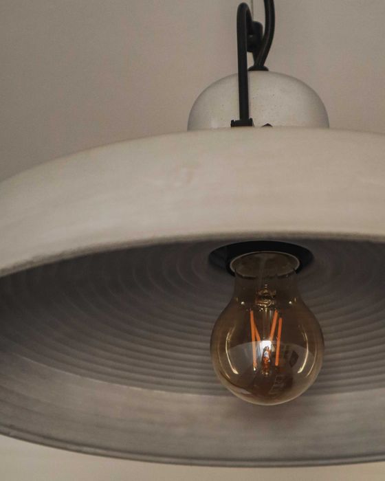 Candeeiro de Teto Industrial Cimento