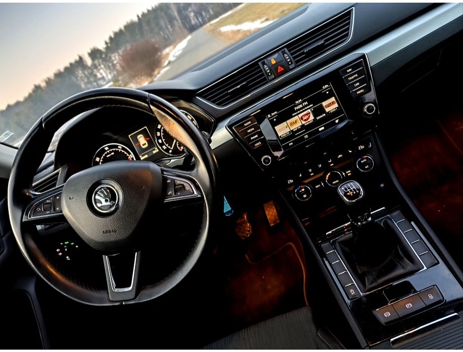 MateoCar wynajem wypożyczalnia samochodów passat golf superb octavia