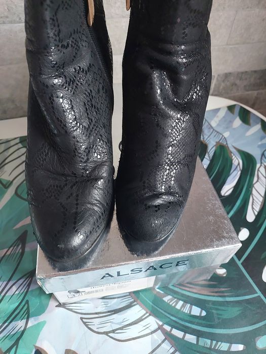 Отдам даром. Ботинки VR. 37 р.