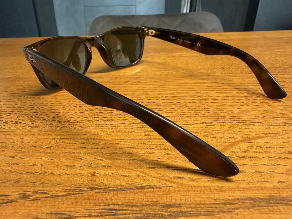 Оригінальні  сонцезахисні окуляри Ray Ban