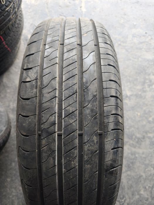 Kk Pojedyncza 225 60r18 100H  Goodyear efficientgrip 2 SUV 2023r