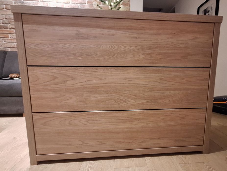 Sprzedam komodę o wymiarach 86x46x111
