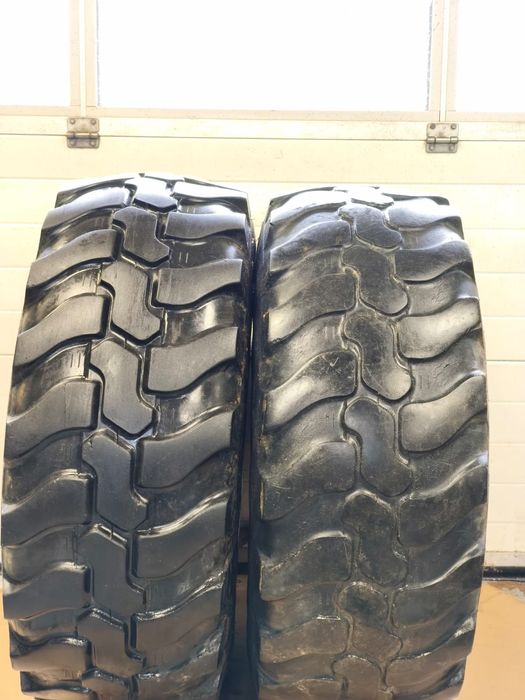 365/70R18 Dunlop SP T9