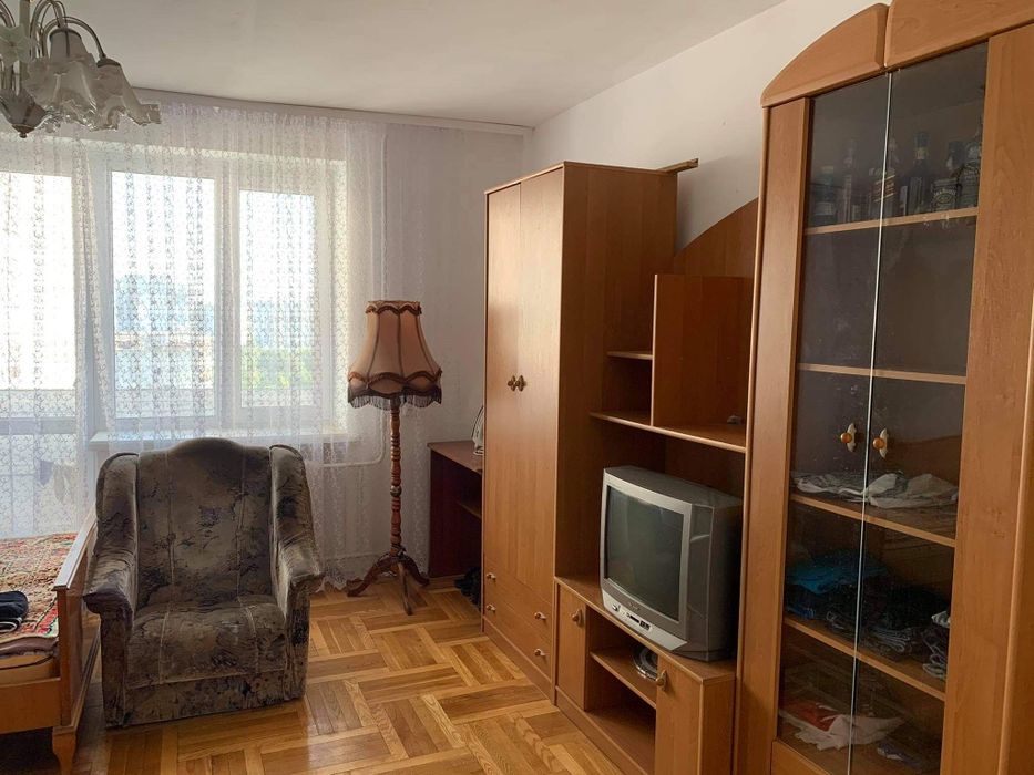 Здам кімнату в трикімнатній квартирі