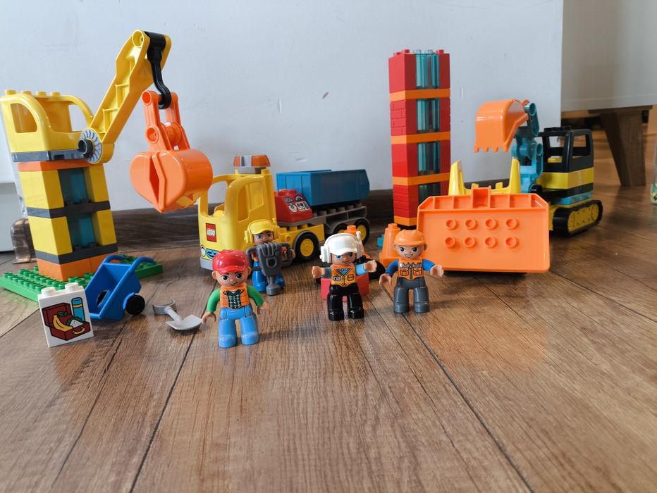 Duplo Wielka Budowa (10813) + dodatkowa koparka GRATIS!
