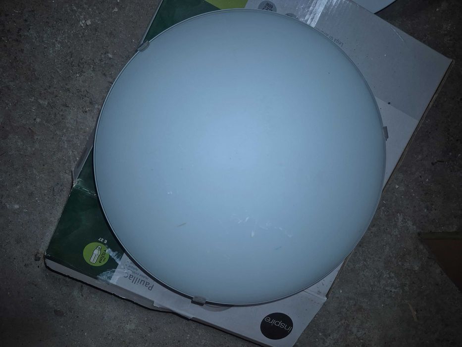 Ceiling lights – various models465478018390435840