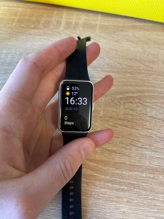 Продаю Samsung S21 FE + Samsung Galaxy Fit3