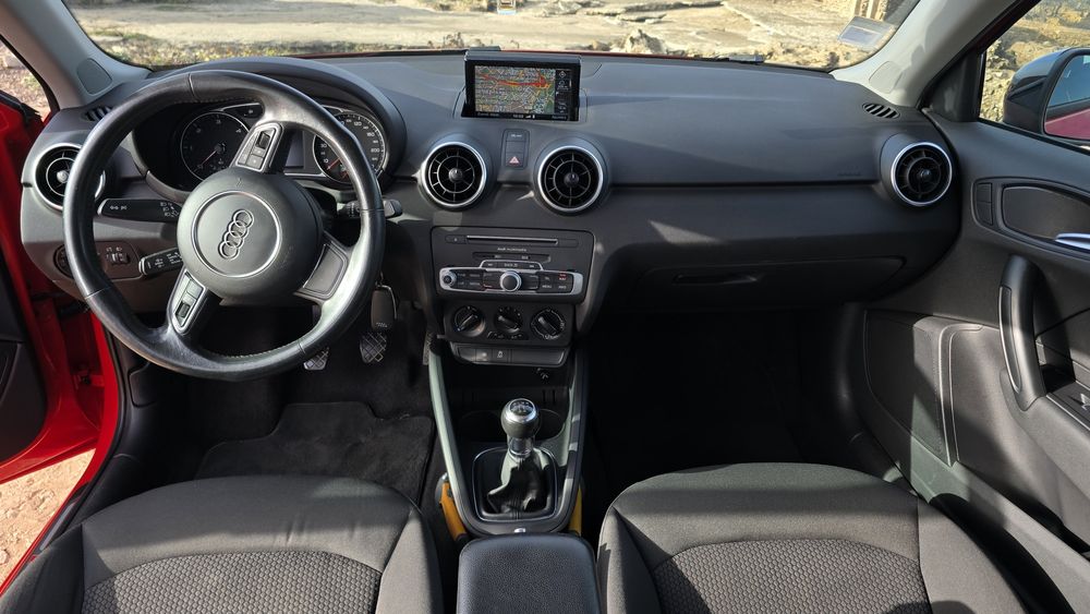 Vende-se Audi A1 Sline 1.4tdi