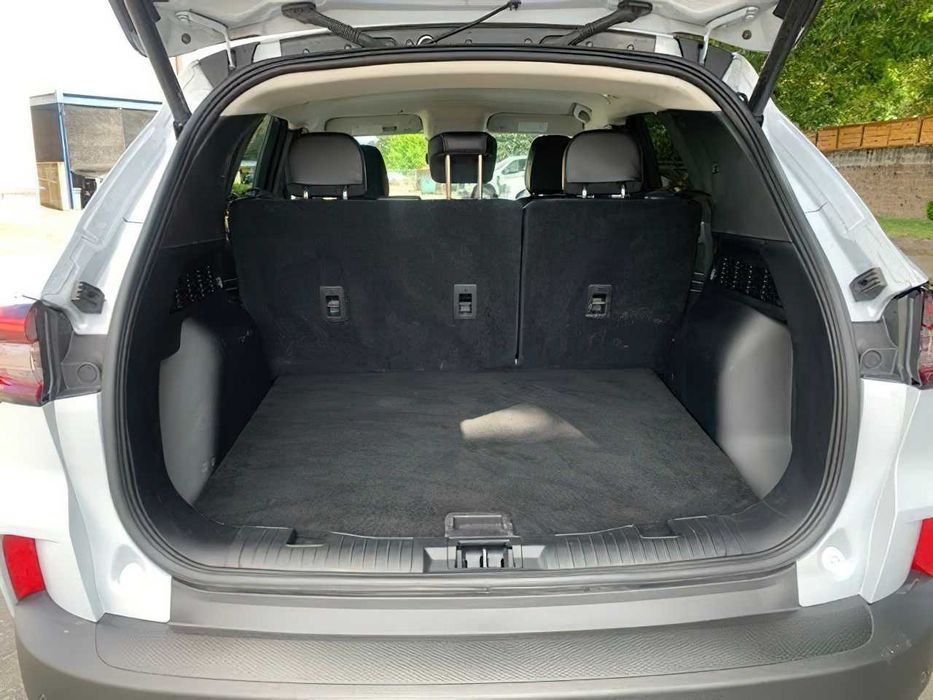 Ford Escape      2024