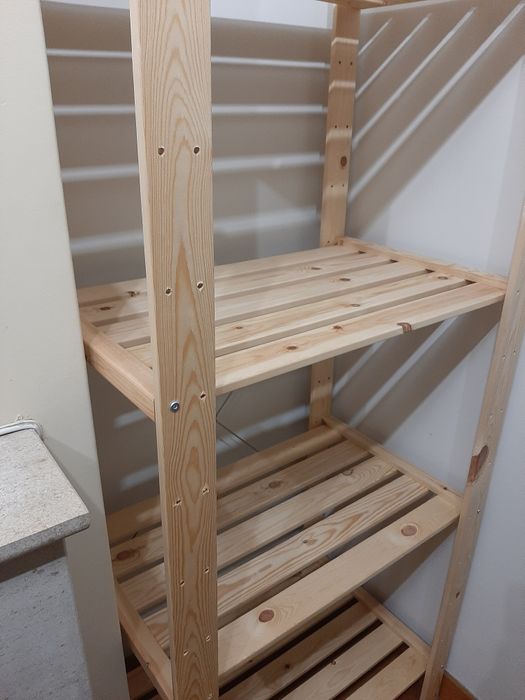 Estante grande de madeira