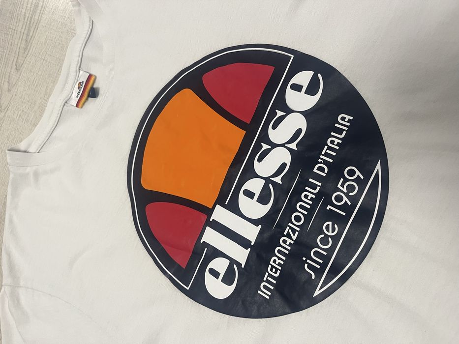 Футболка ellesse з великим логотипом