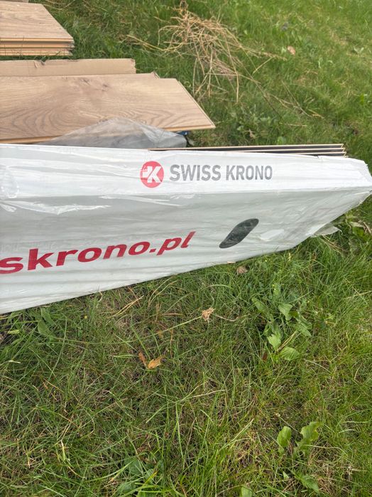 Panele podłogowe szwedzkie dąb jasny swiss krono diamond laredo megaloc classen artens wodoodporne beton betonowe