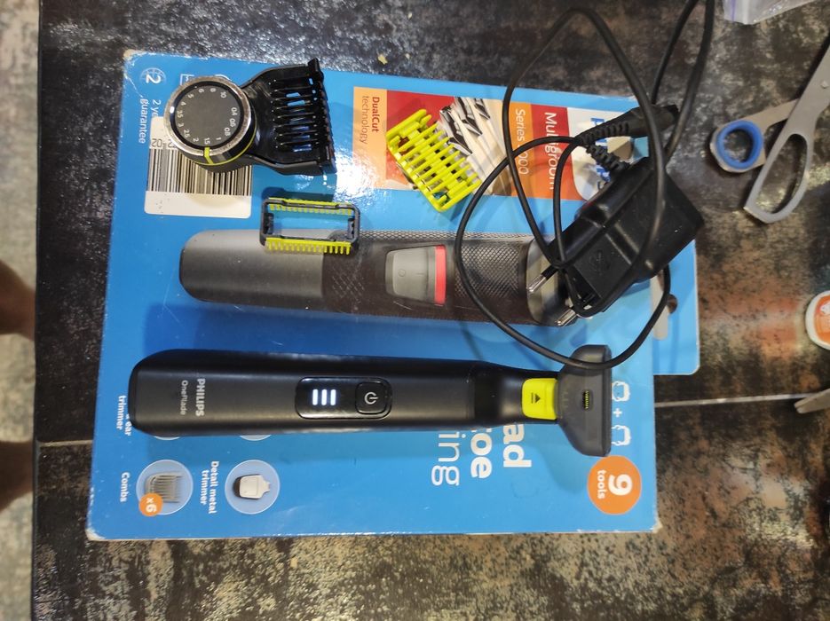 Електростанок Philips OneBlade Pro 360 QP6542/15 для обличчя та тіла