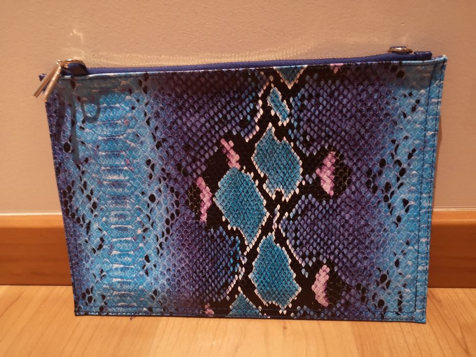 Bolsas/Clutchs, novas (azuis, preto, dourado e rosa), Oriflame