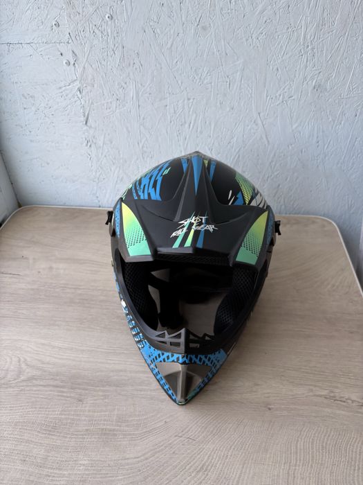 Продам кросовий шлем