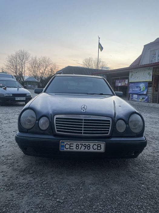 Продам мерседес210