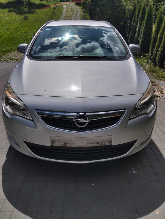 Opel Astra j 1.4 turbo 2012 r. na części silnik a14net/b14net a14nel/b14nel kombi