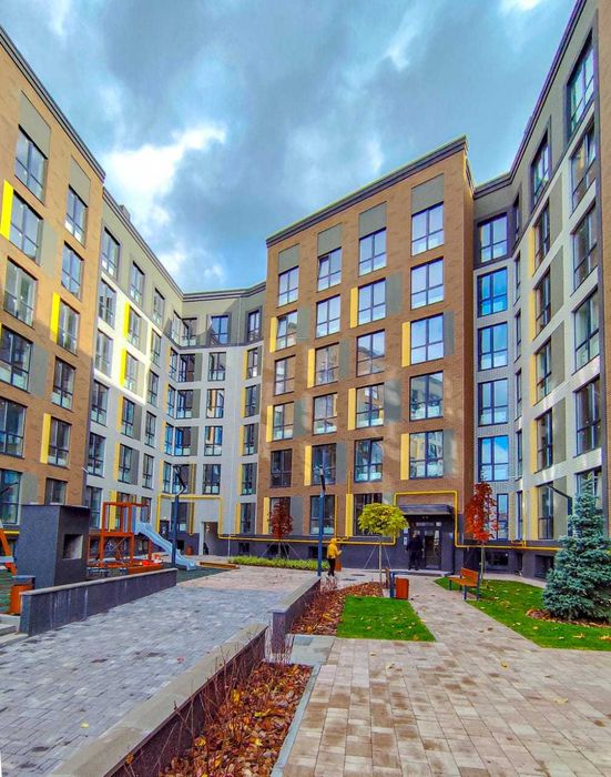 Готове Велике Приміщення  вільного призначеня  83.7м2.
