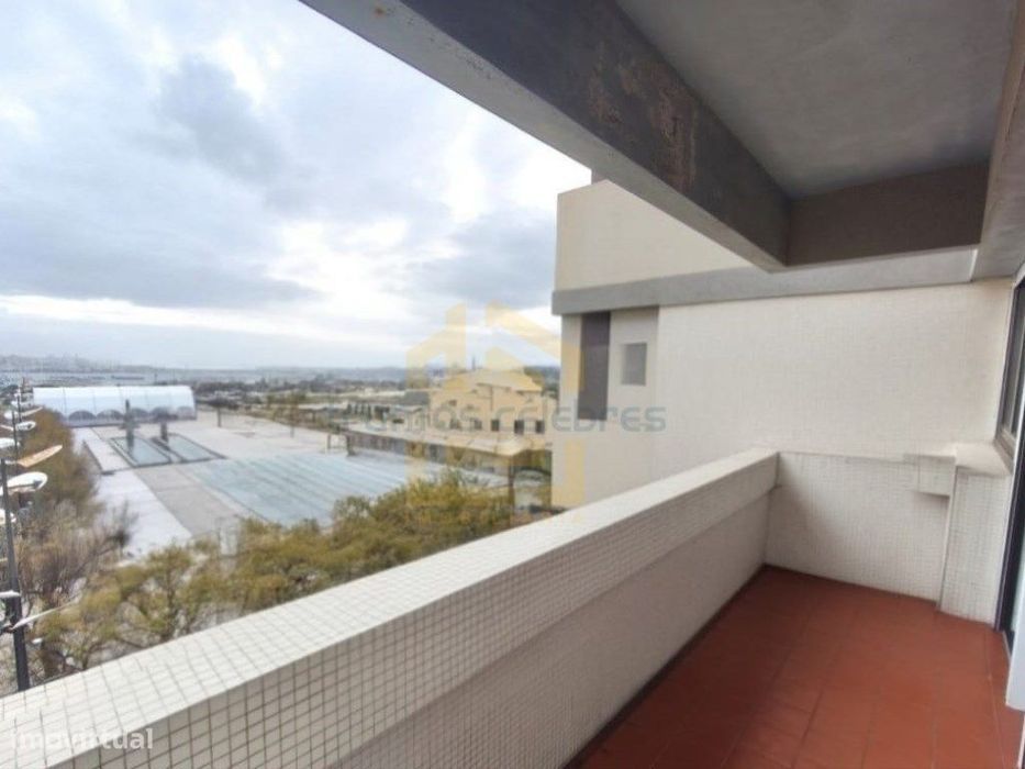 Apartamento T2 com vista mar frente á praia - 1.ª Linha de Mar -Póv...