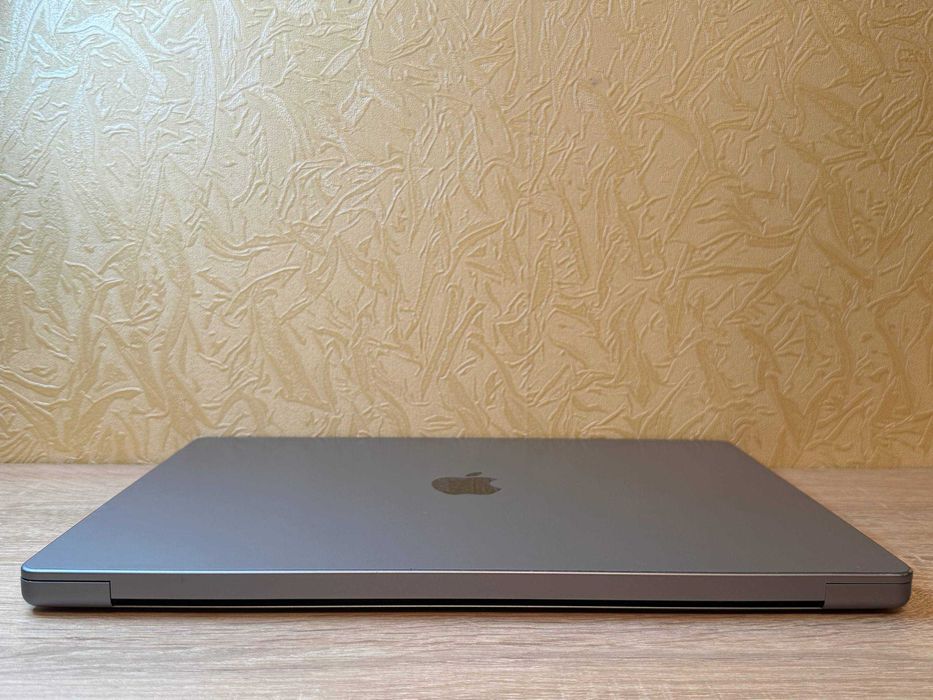 MacBook Pro 16 m1 pro 2021 32 500 gb