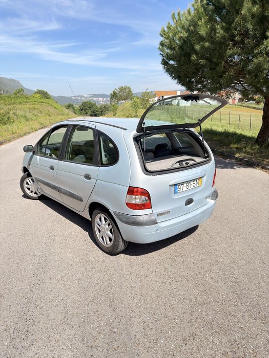 Renault Scenic (1 Dono)