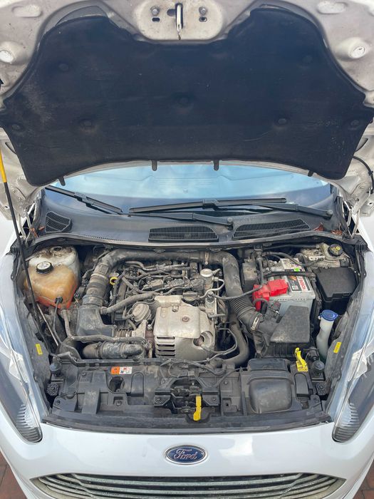 Автомобіль Ford Fieasta