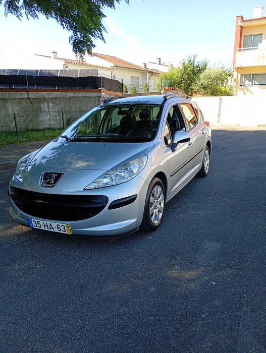 Carro como novo com apenas 87000 quilómetros aceito troca e retoma