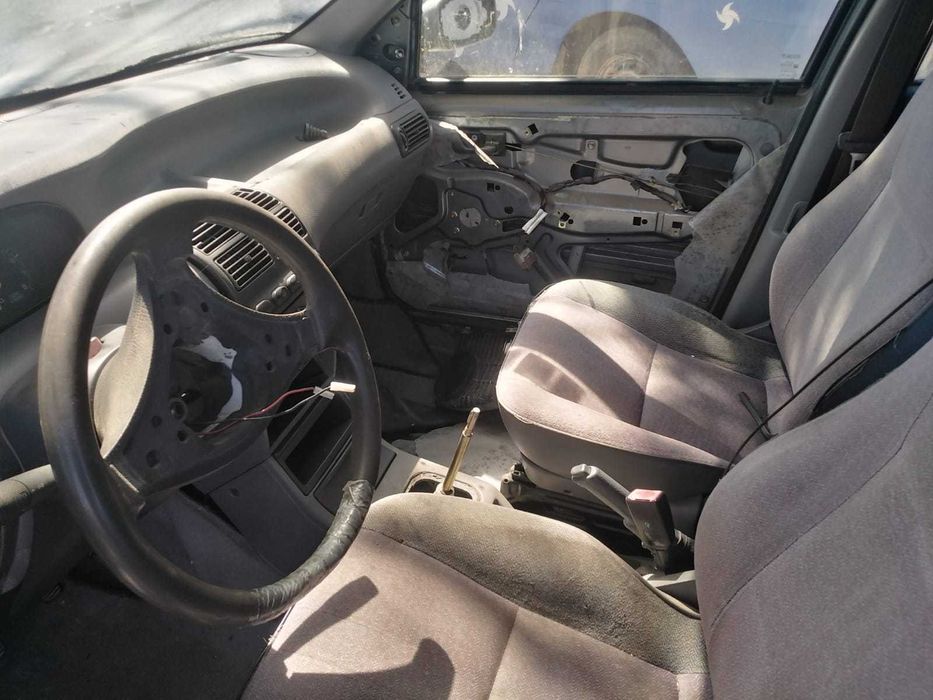 Para Peças Fiat Punto 75 1.2 de 1994 com 73 CV com boa mecânica